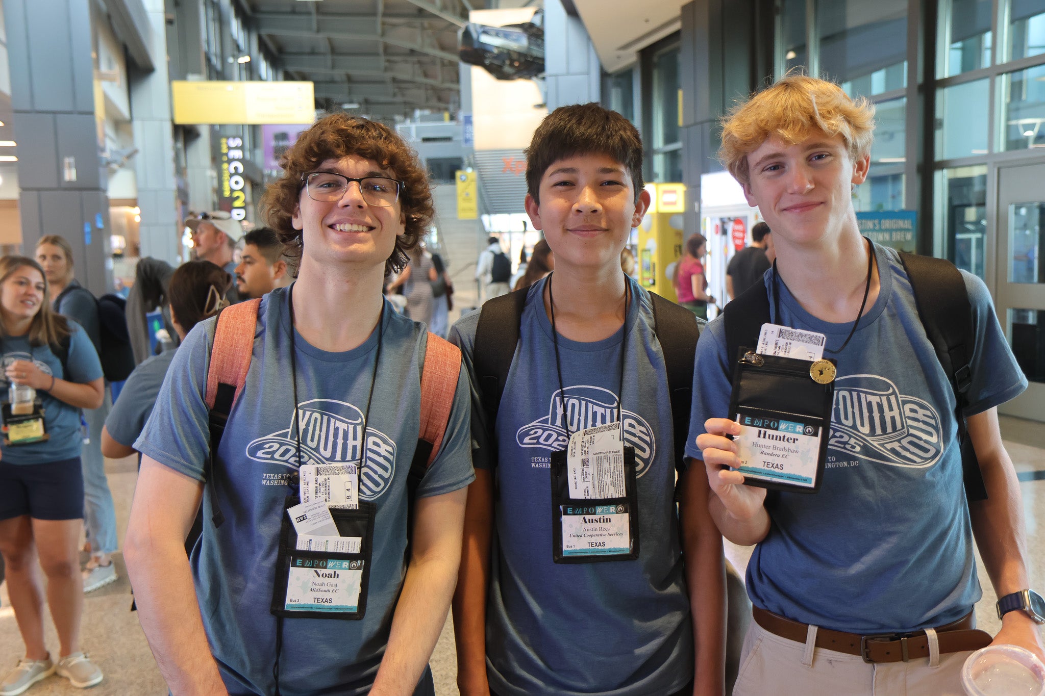 Image of 3 students from United's service territory in DC